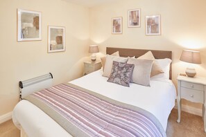 House | 1 bedroom, individually decorated, individually furnished - Kingfisher Cottage (Pickering)