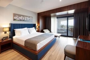 Suite Exécutive | Coffres-forts dans les chambres, Wi-Fi gratuit