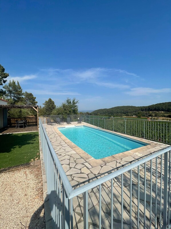 Piscine extérieure