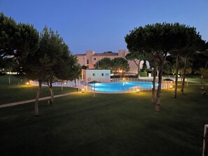 Udendørs pool