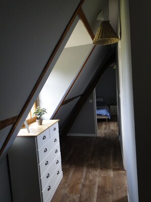 Interior - La Bergerie, Cottage Normand Pour 5 Personnes. Piano (Épreville-en-Lieuvin)