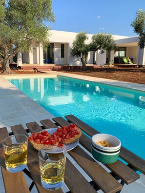 Außenpool (je nach Saison geöffnet)