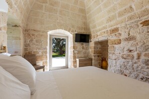 4 bedrooms, free WiFi, bed sheets - 2220 Trulli Biancapetra by Perle di Puglia (Francavilla Fontana)