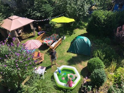 Souterrainwohnung mit Großem Garten