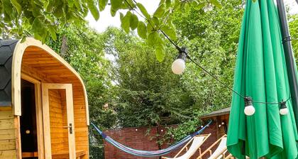 Souterrainwohnung mit Großem Garten