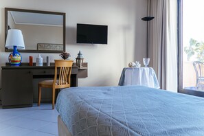 Comfort kamer | Een minibar, een bureau, reisbedje, gratis wifi