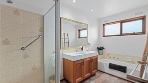 Bathtub