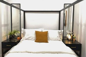 3 chambres, bureau, fer et planche à repasser, accès au Wi-Fi (inclus)