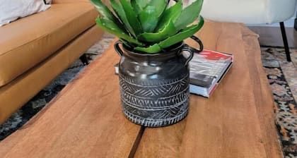 Near JHU & Downtown - Luxury Modern 4bd/3.5bath Rowhome w/ Outdoor Lounge