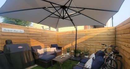 Near JHU & Downtown - Luxury Modern 4bd/3.5bath Rowhome w/ Outdoor Lounge