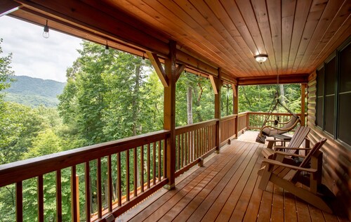 Spacious Log Home with EV Charger