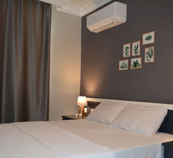 2 habitaciones, escritorio, wifi gratis y ropa de cama