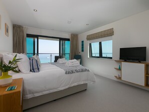 Interior - Crystal Bay (St Ives)