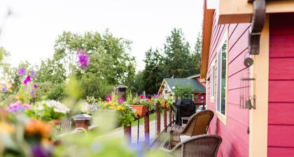 Spacious one bedroom plus Bungalow off O'Keefe Creek