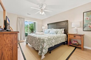 3 bedrooms, WiFi (free), bed sheets