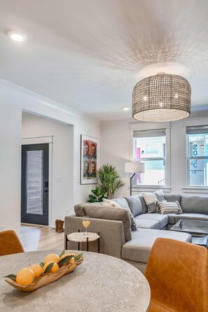 Smart TV, streaming services, offices