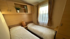 Room - Modern 3-bed Static Caravan in Aberporth (Cardigan)