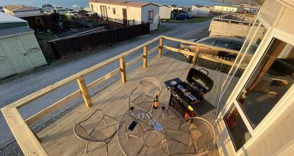 Modern 3-bed Static Caravan in Aberporth