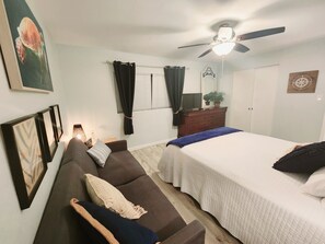 1 bedroom, free WiFi, bed sheets