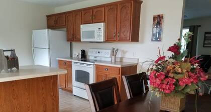 Spacious 3BR 2BA, 11 Min to Cummins Falls Park