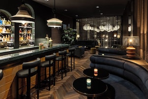 Bar (en la propiedad)