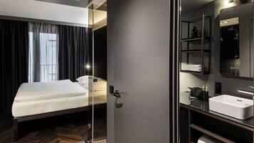 Chambre Double Ăconomique | Salle de bain | Douche, sĂšche-cheveux, serviettes fournies