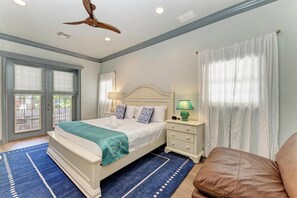 4 bedrooms, internet, bed sheets