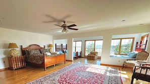 4 bedrooms, WiFi, bed sheets - Sunrise 1 - Pet-Friendly, Ski-In/Ski-Out Townhome (Snowshoe)