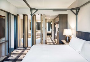 Suíte presidencial, 1 cama King | Cofres nos quartos, cortinas blackout, ferros/tábuas de passar roupa