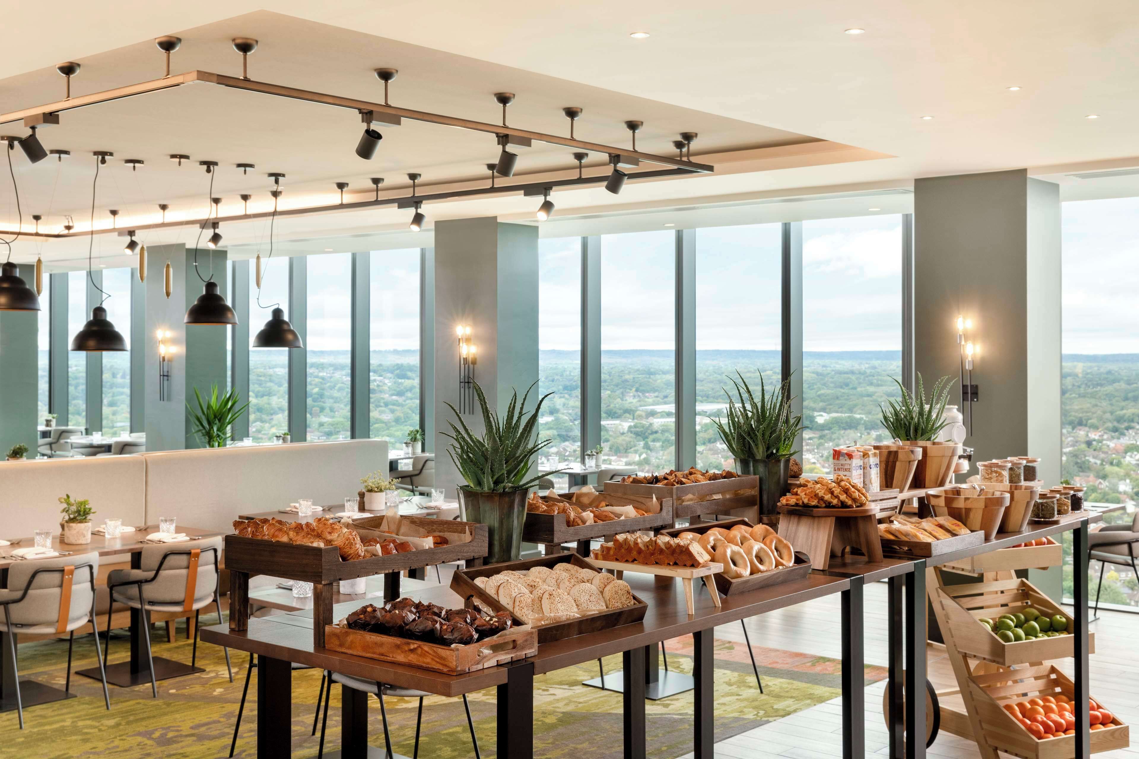 Se ofrece un desayuno completo (20.00 GBP por persona)