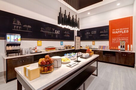 Hampton Inn Suites by Hilton Burlington Toronto - Image 5