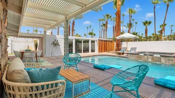 Piscine extérieure, piscine chauffée