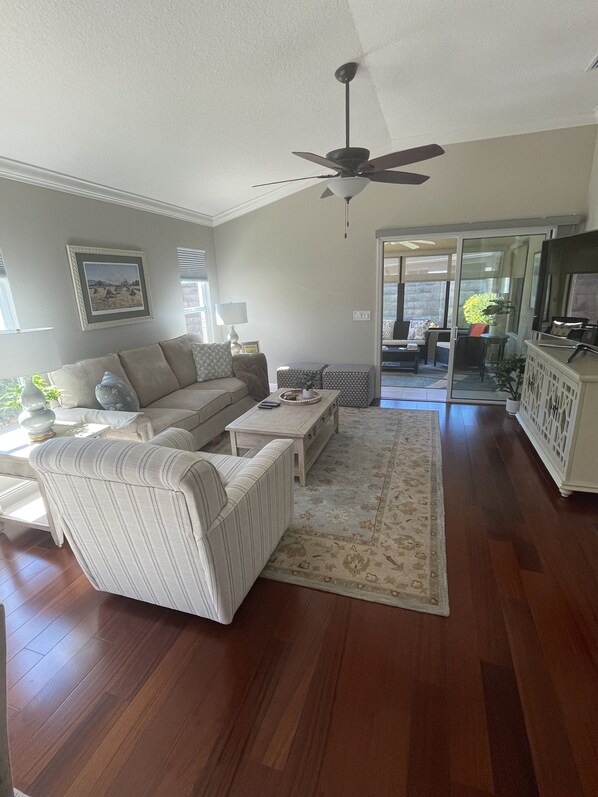 Smart TV, offices, printers