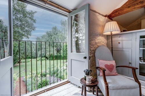 The Hayloft | Cotswolds Holiday Let | 1 Bed & Sleeps 2