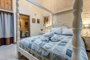 1 chambre, bureau, fer et planche à repasser, Wi-Fi