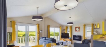 Discounted Ferries with Medina Rise Lodge