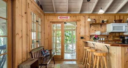 Big Red Cottage at Treetops by Lakewood Lux