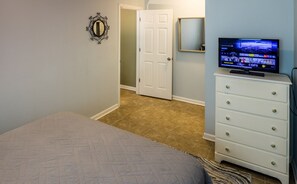 1 chambre, bureau, fer et planche à repasser, Wi-Fi gratuit