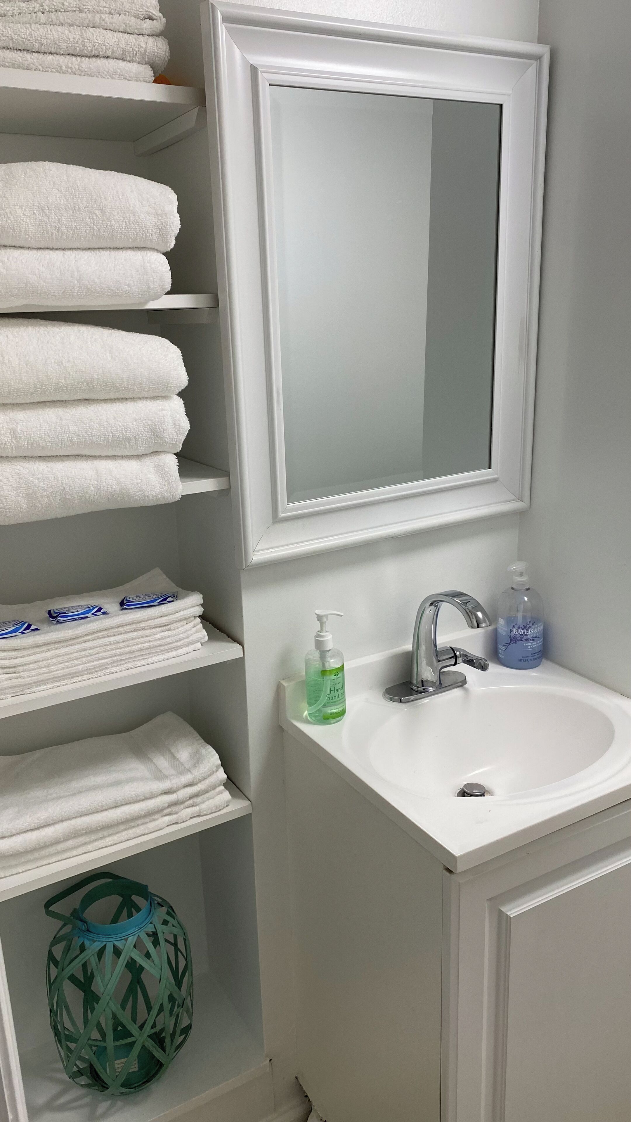 淋浴设施、吹风机、毛巾、肥皂