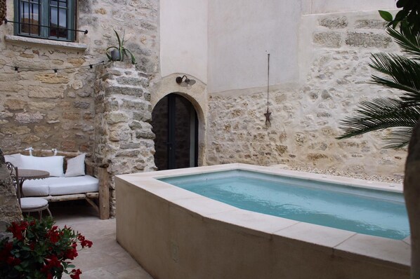 Piscine extérieure, piscine chauffée