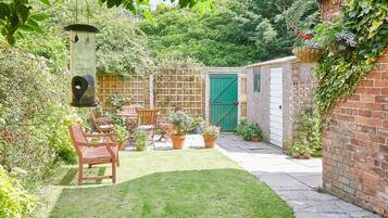 House | Terrace/patio