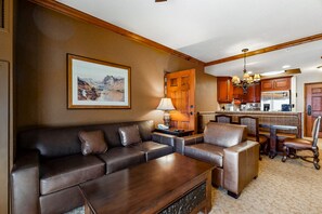 TV, fireplace, DVD player