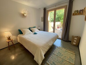 4 Schlafzimmer, Bügeleisen/Bügelbrett, Reisekinderbett, kostenloses WLAN