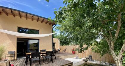 Lovely, modern and sustainable Viila 4* 150M² in Carcassonne