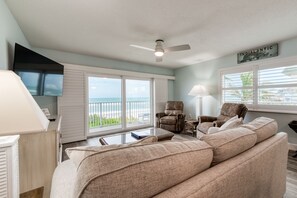 Smart TV, DVD player, books