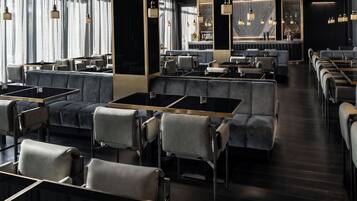 Frühstücksbuffet unter der Woche (19 EUR pro Person)