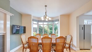 In-room dining - Puffin House (Whitby)