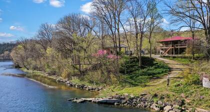 Walk-In Norfork River Access! 6 Acres with Amazing Views and Total Privacy!