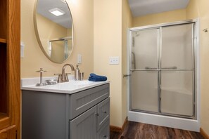 Hårtørrer, håndklæder