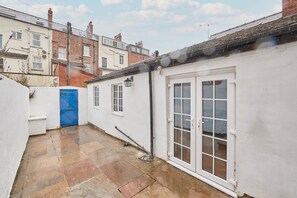 Exterior - Little Treasure (Whitby)